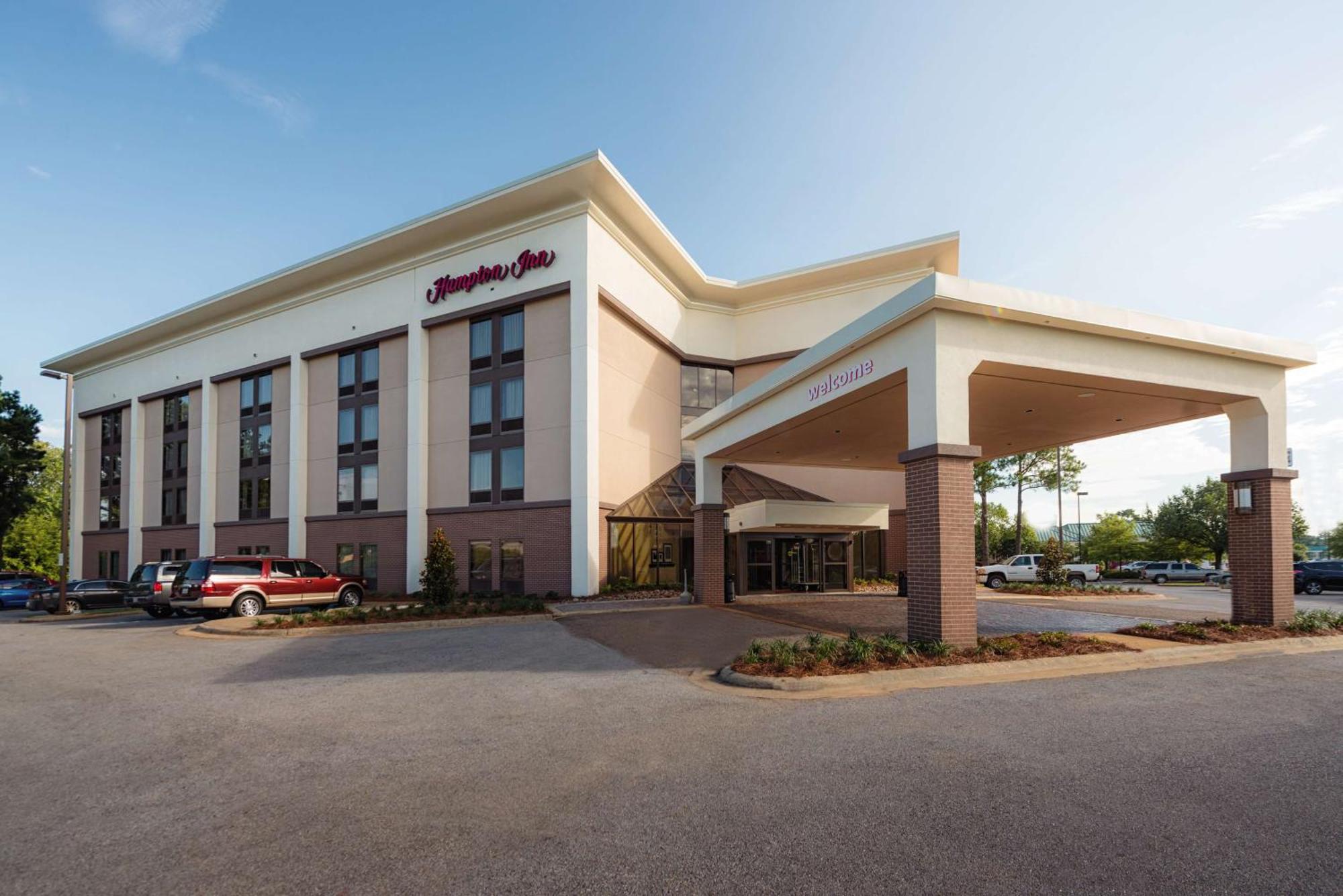 Hampton Inn Meridian Exterior photo